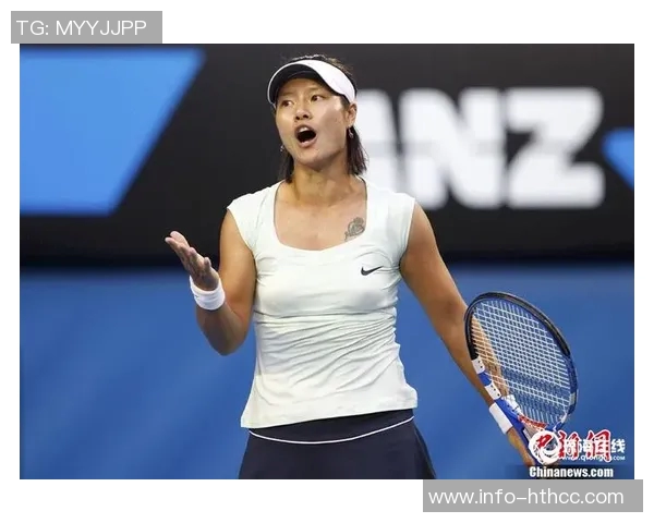 洛卡特利调侃队友脚后跟传球技艺高超赛场上笑声不断 洛卡特利调侃队友脚后跟传球技艺高超赛场上笑声不断