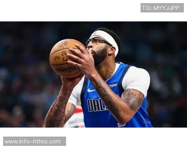 明天独行侠对阵雄鹿浓眉和加福德出战存疑莱夫利可能缺席比赛